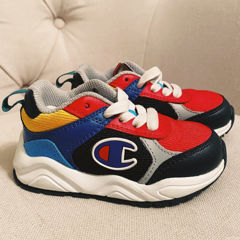 Champion 93eighteen CB, size 6T